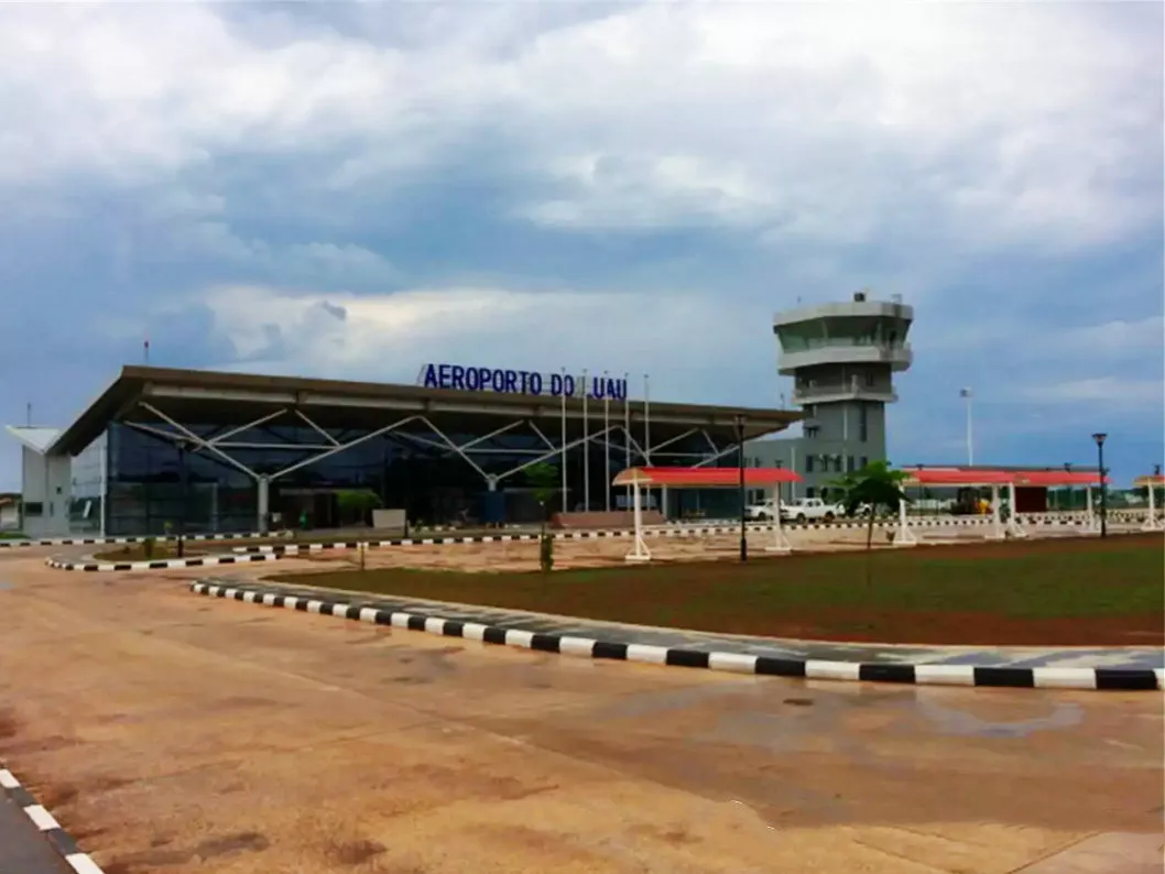 001安哥拉卢奥机场2